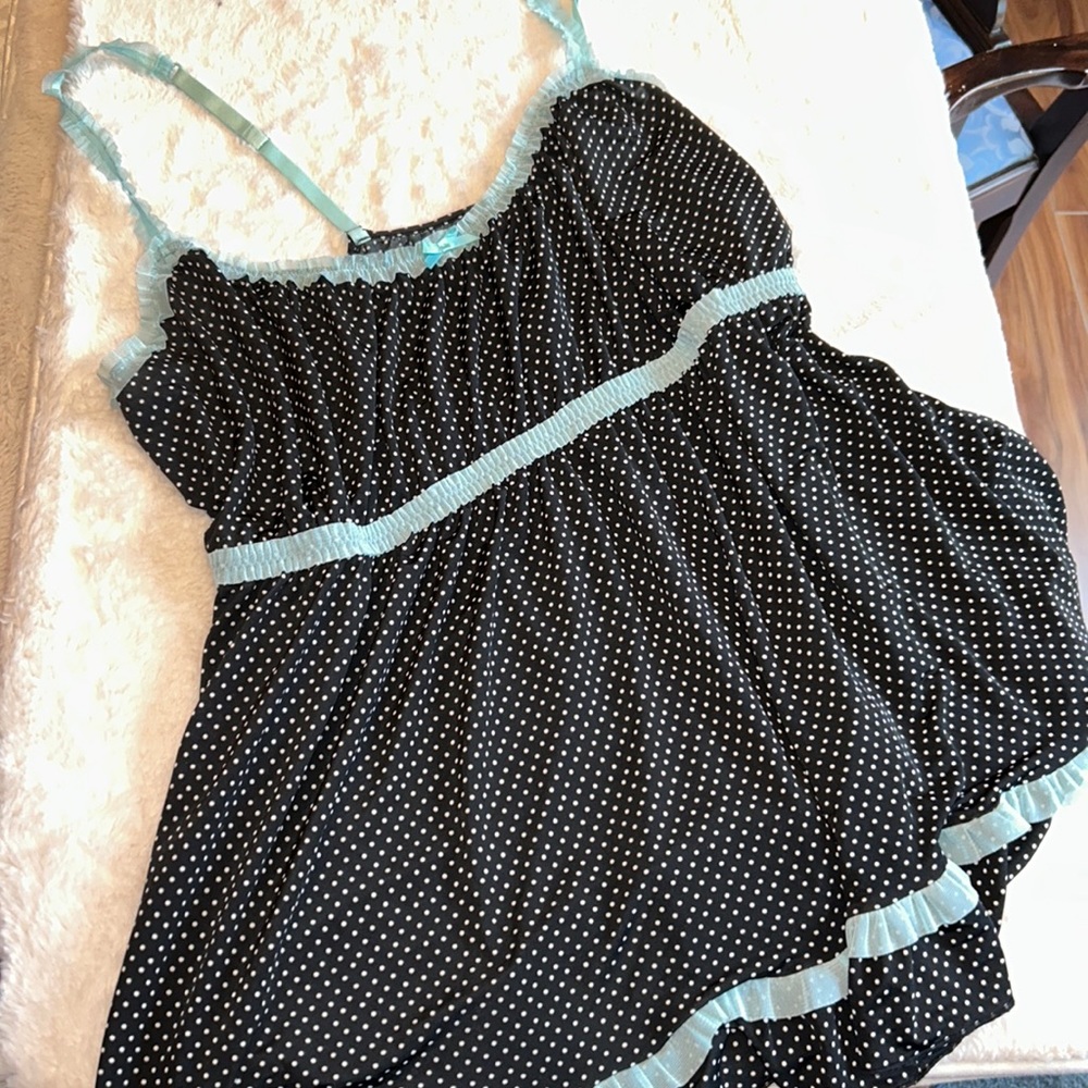 Size 22/24 3X cacique lingerie sleep top polka dot teal ruffle top